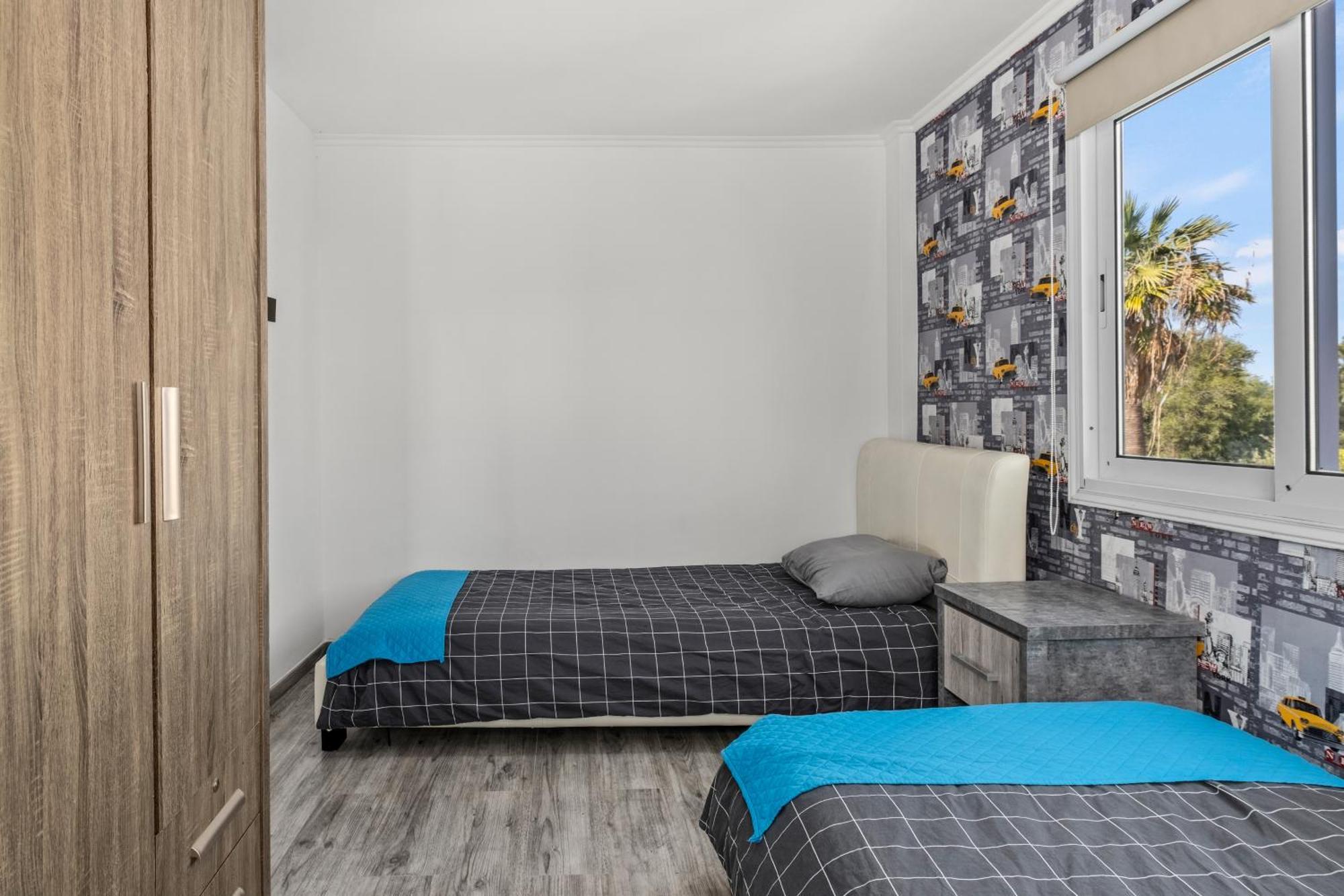 Demetris Apartment Менеоу Экстерьер фото