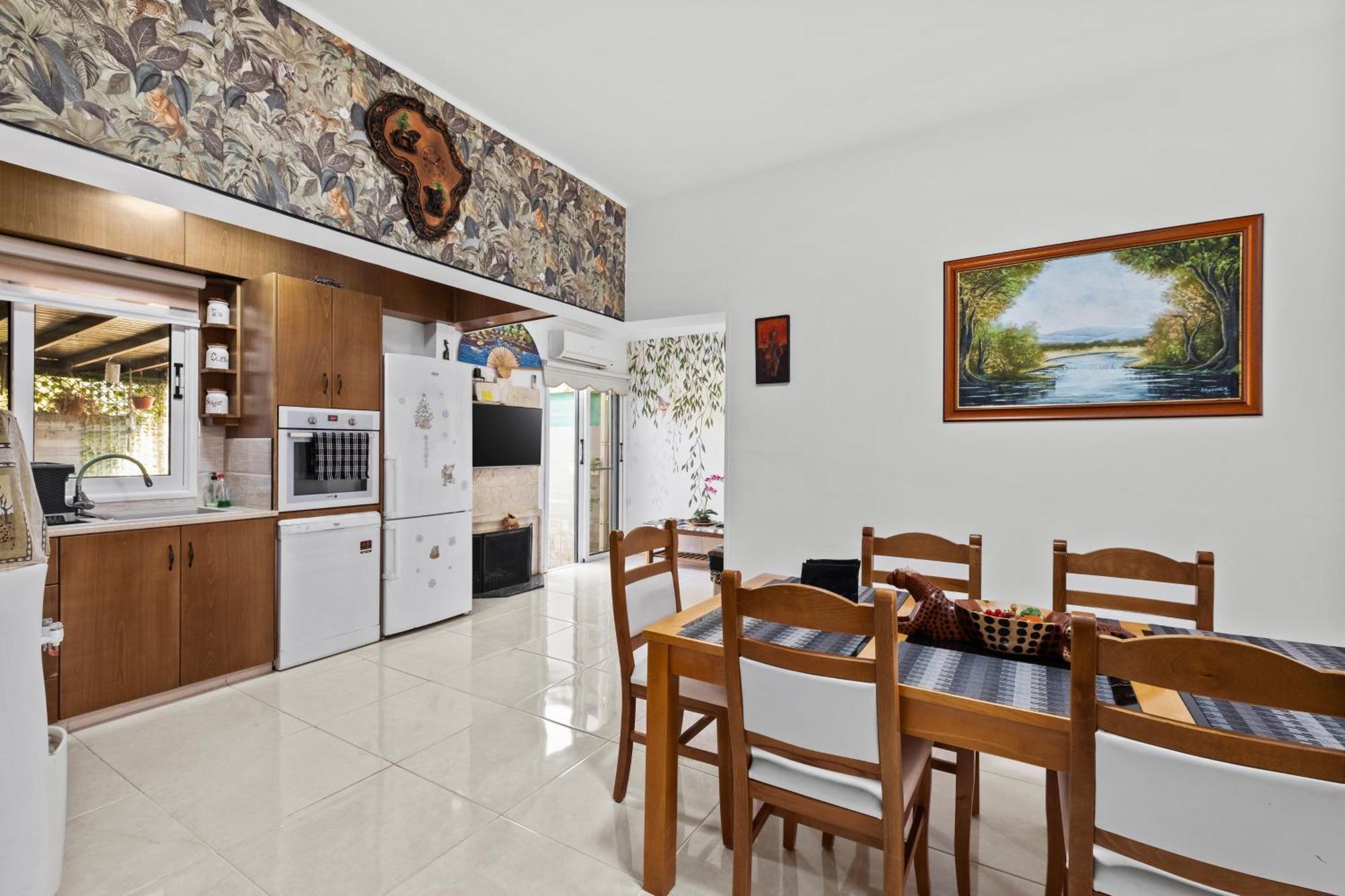 Demetris Apartment Менеоу Экстерьер фото